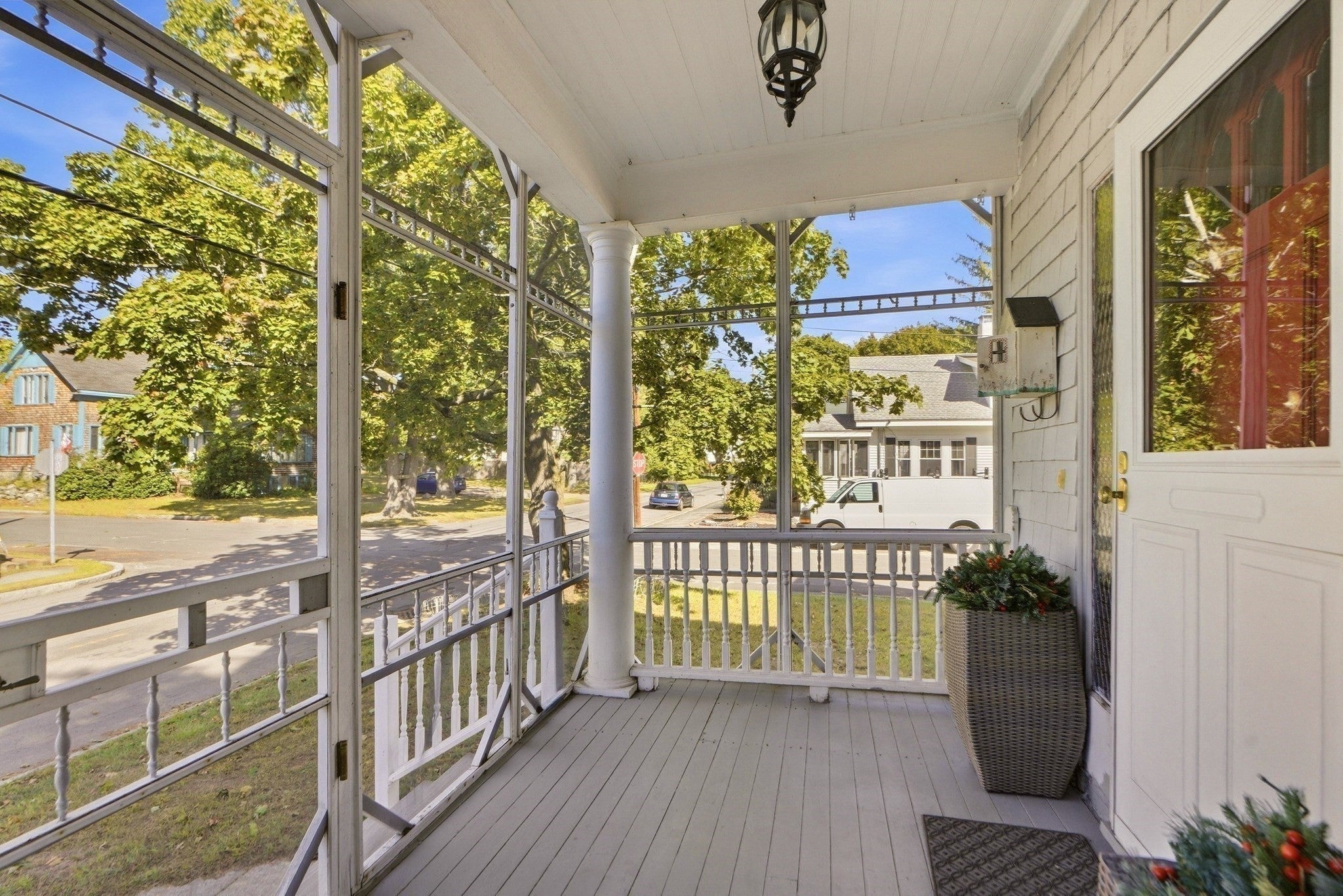 27 Arthur St, Methuen, MA Photo #28