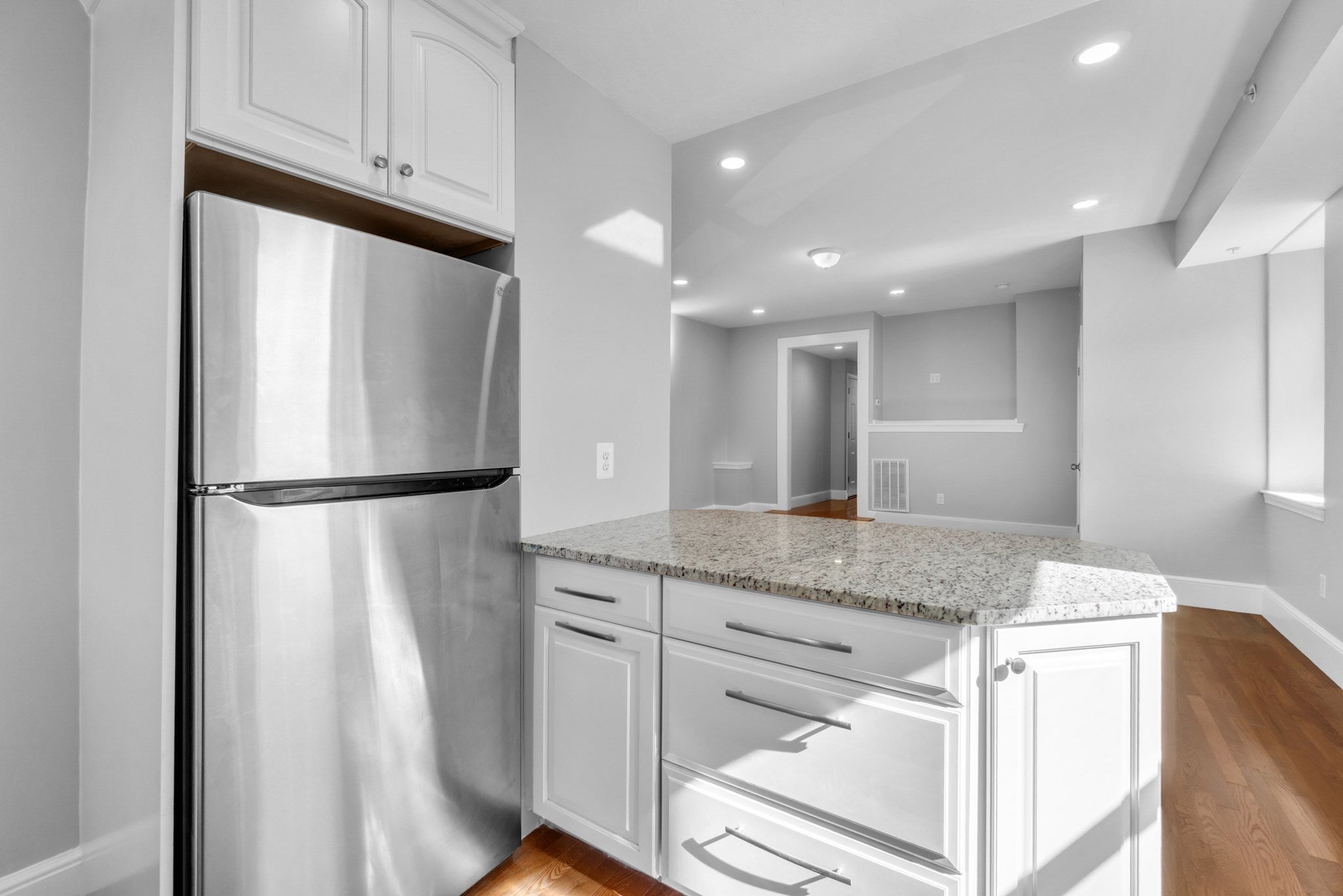 55 Sunnyside ST #3, Boston, MA, 55 Sunnyside ST #3, Boston, MA Photo #4