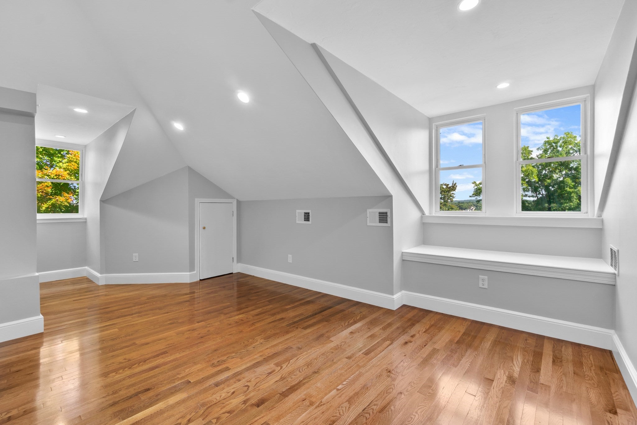 55 Sunnyside ST #3, Boston, MA, 55 Sunnyside ST #3, Boston, MA Photo #12
