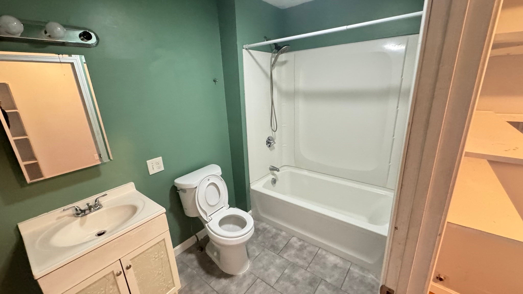 102 3rd St #2, Lowell, MA, 102 3rd St #2, Lowell, MA Photo #5