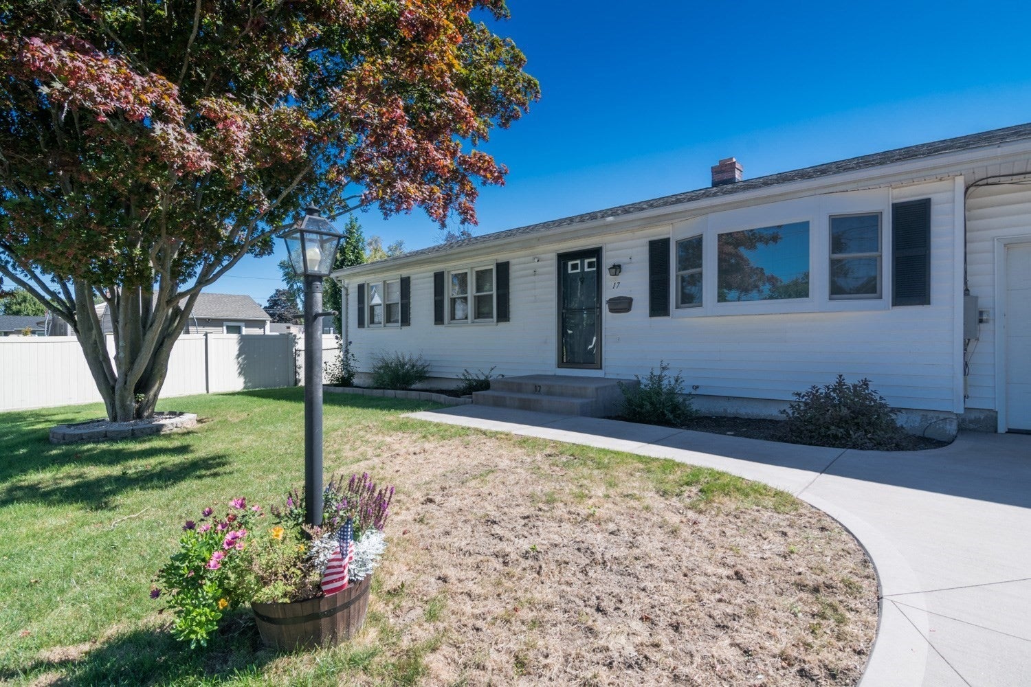 17 Pickering Street, Chicopee, MA, 17 Pickering Street, Chicopee, MA Photo #3