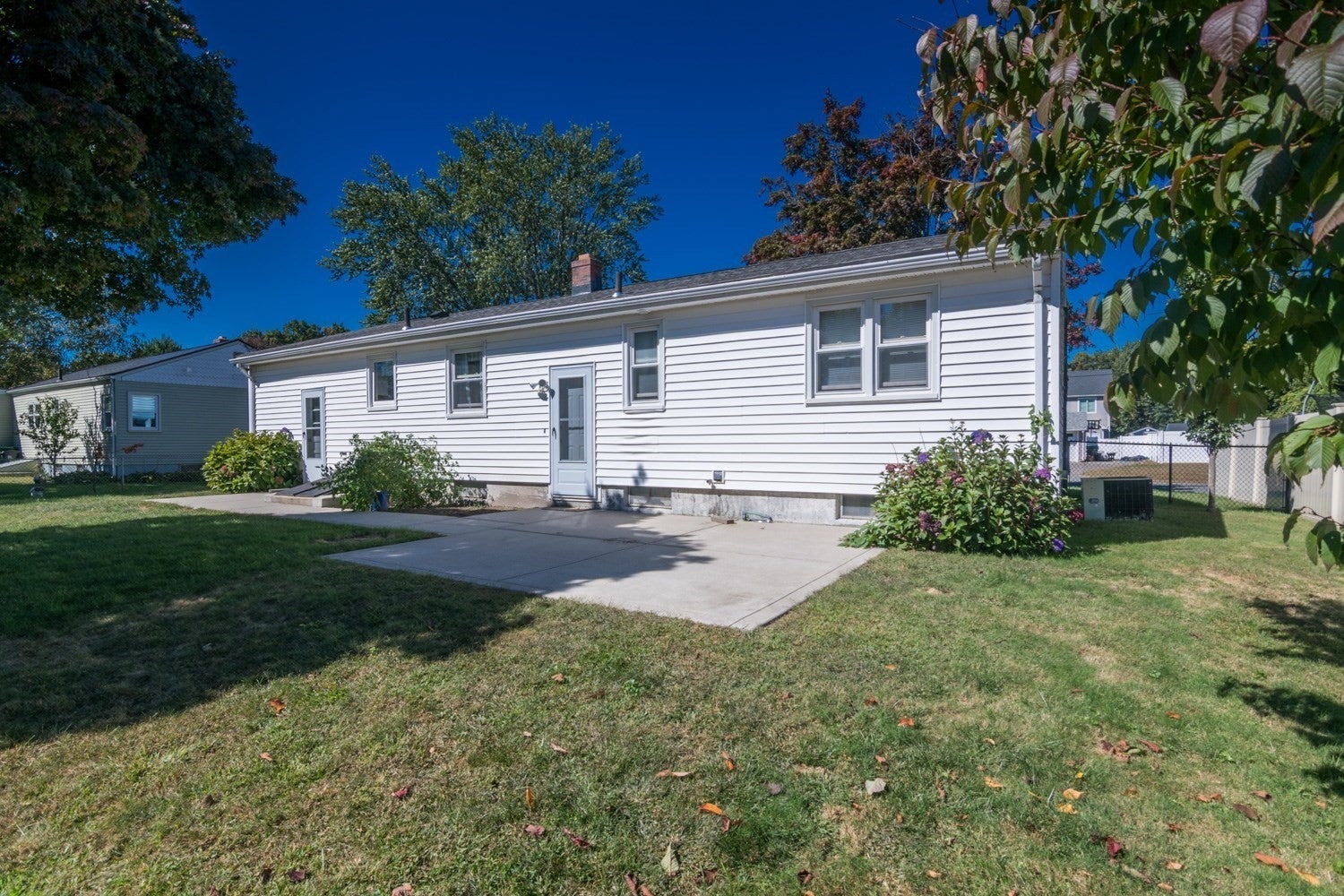 17 Pickering Street, Chicopee, MA, 17 Pickering Street, Chicopee, MA Photo #9