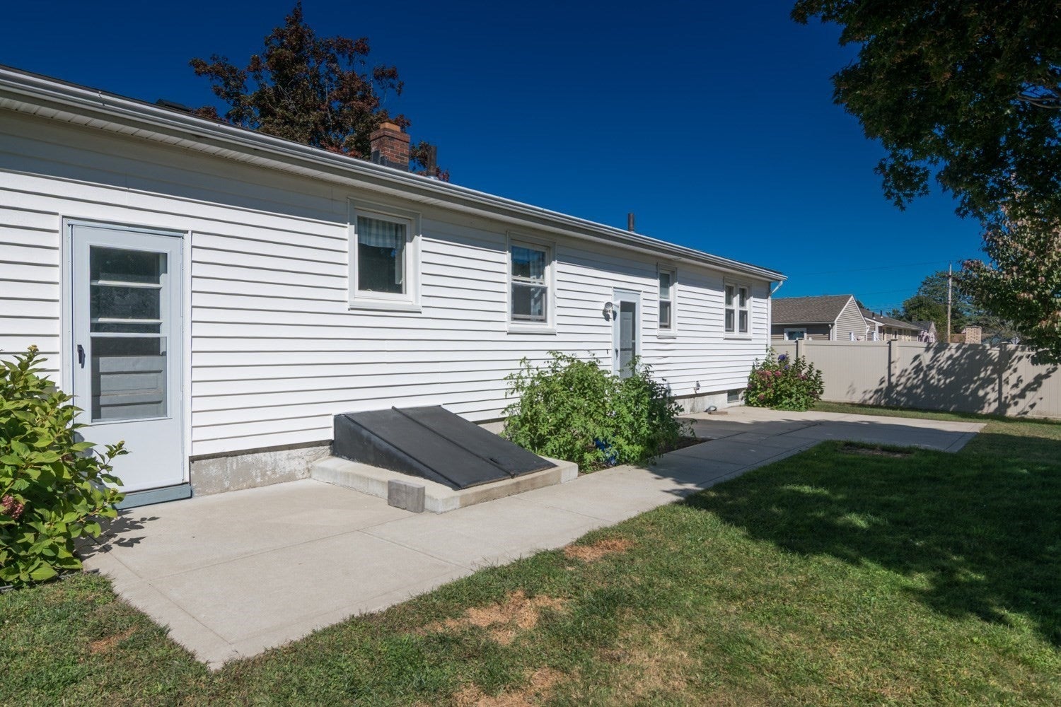 17 Pickering Street, Chicopee, MA, 17 Pickering Street, Chicopee, MA Photo #6