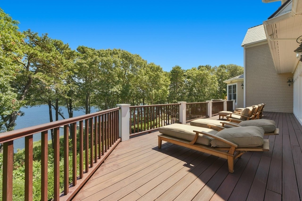 Mashpee, Massachusetts 02649, United States, 6 Bedrooms Bedrooms, ,8 BathroomsBathrooms,Residential,Active,190592