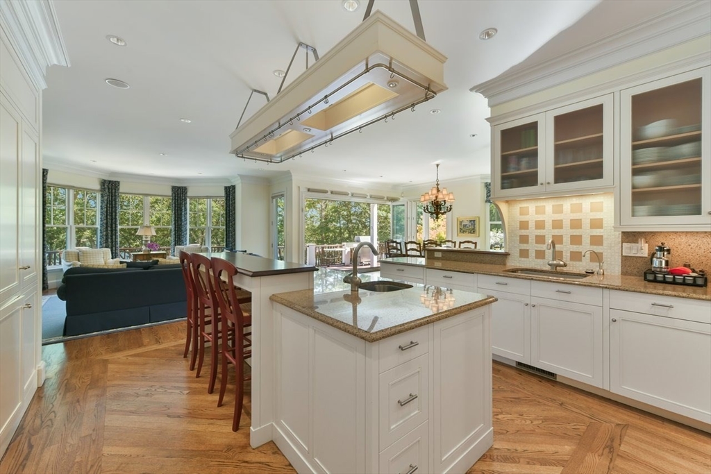 Mashpee, Massachusetts 02649, United States, 6 Bedrooms Bedrooms, ,8 BathroomsBathrooms,Residential,Active,190592