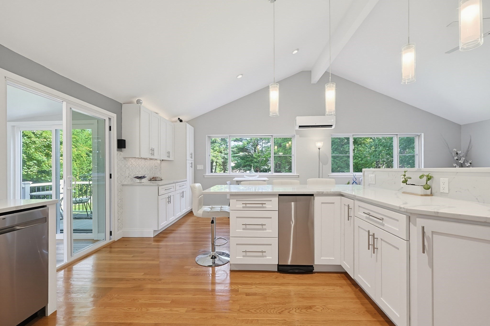 426 Chamberlain St, Holliston, MA, 426 Chamberlain St, Holliston, MA Photo #9