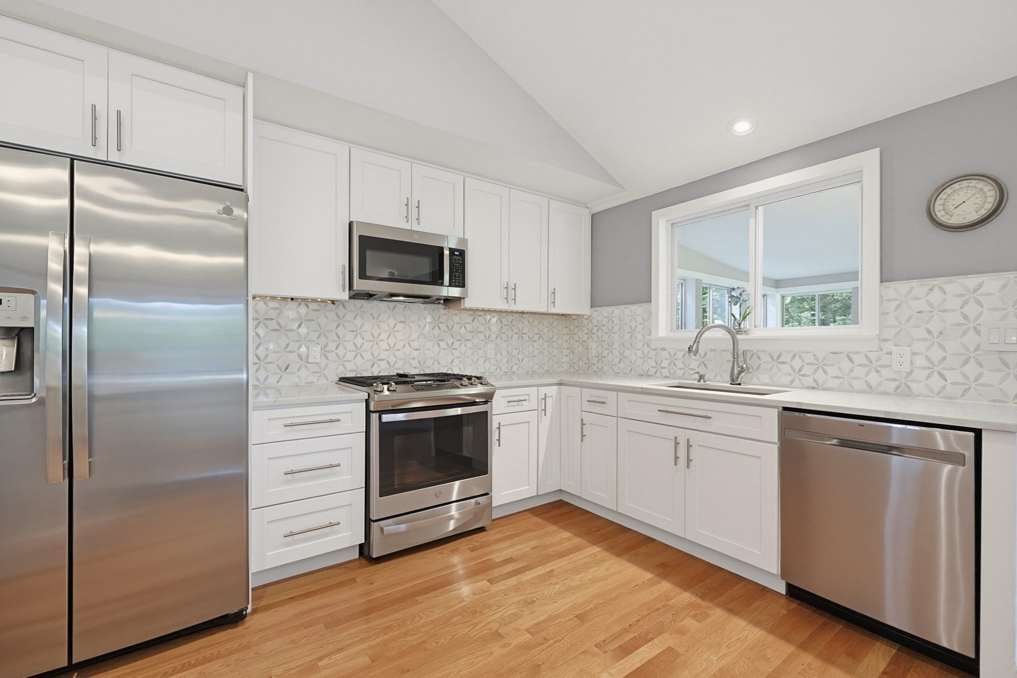 426 Chamberlain St, Holliston, MA, 426 Chamberlain St, Holliston, MA Photo #10