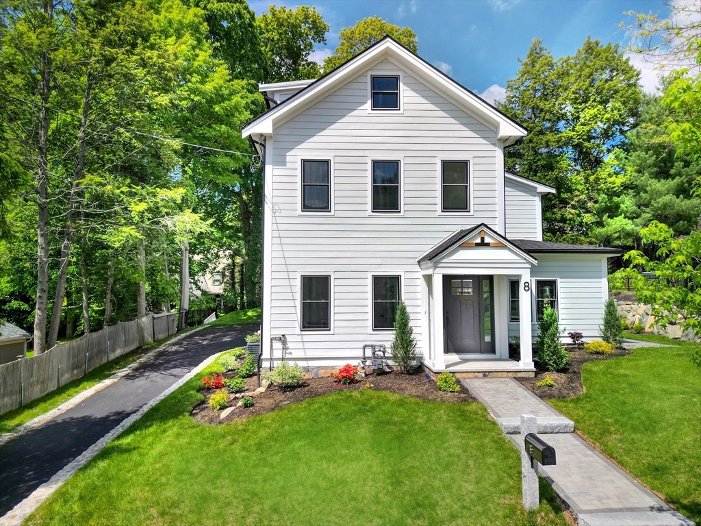 8 Chestnut St