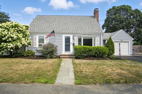 7 Rainbow Ter Danvers MA 01923