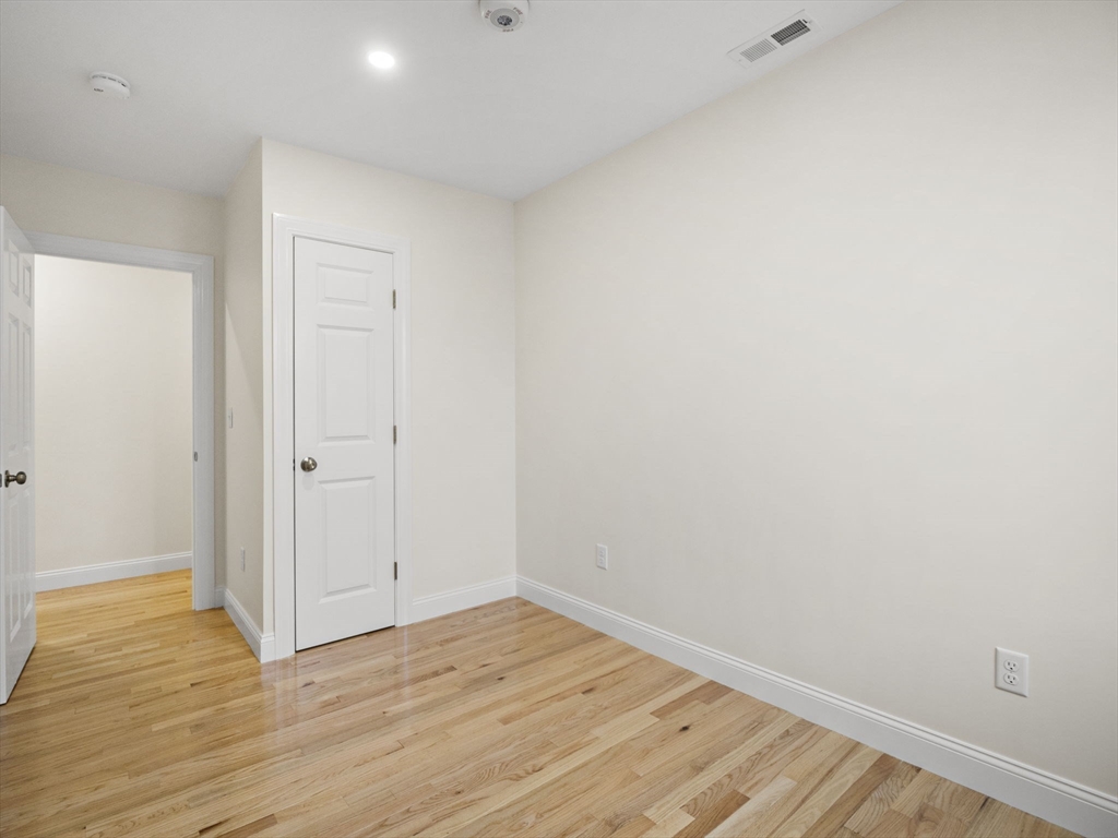 Revere, Massachusetts 02151, United States, 3 Bedrooms Bedrooms, ,2 BathroomsBathrooms,Residential,Active,15830