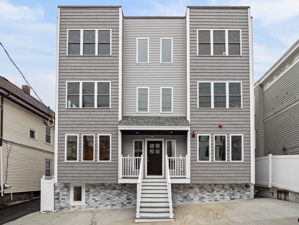 Revere, Massachusetts 02151, United States, 3 Bedrooms Bedrooms, ,2 BathroomsBathrooms,Residential,Active,15830