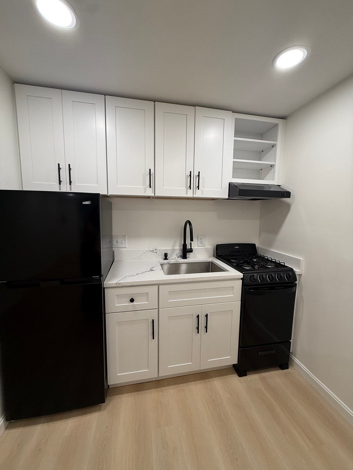 2 Greenbriar Dr 103