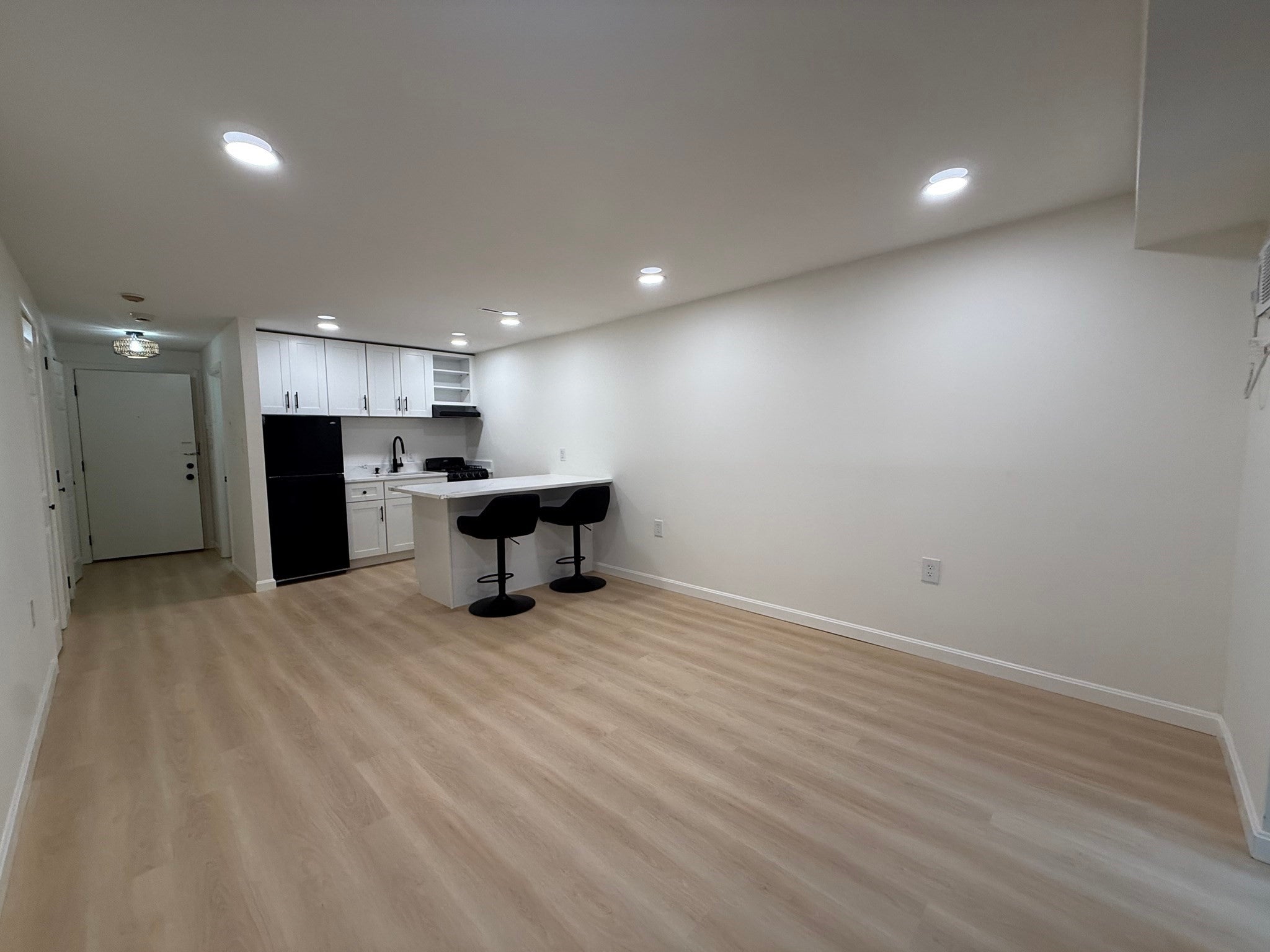 2 Greenbriar Dr 103