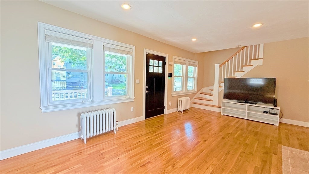 52 Oakland Ave