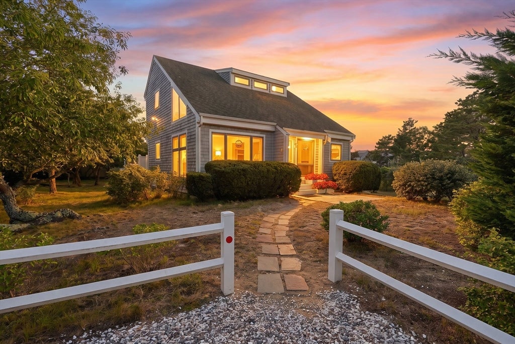 10 Windigo Ln, Truro, MA Photo #2