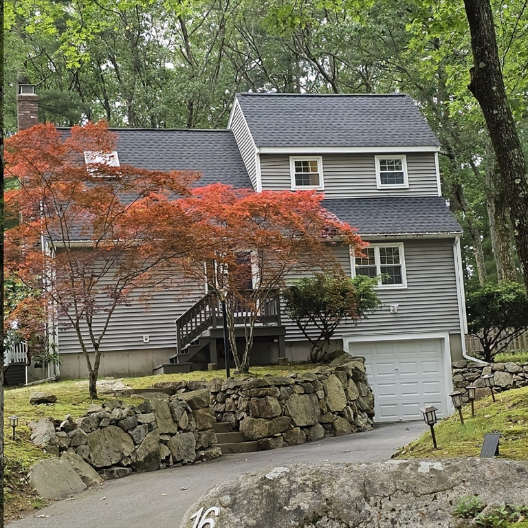 16 Sherborne Cir