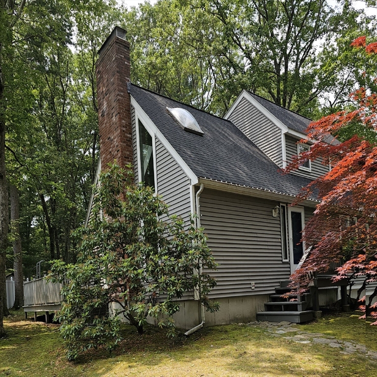 16 Sherborne Cir