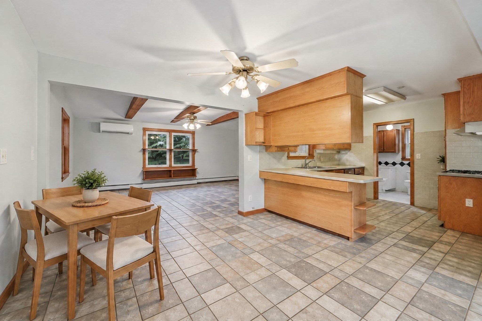 38 Plummer Park, Northbridge, MA Photo #9