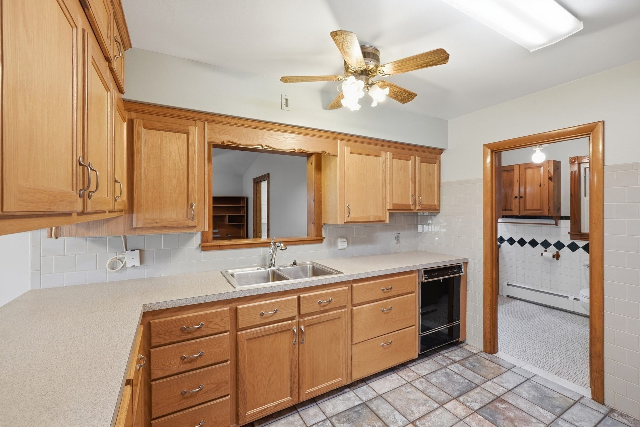 38 Plummer Park, Northbridge, MA Photo #10