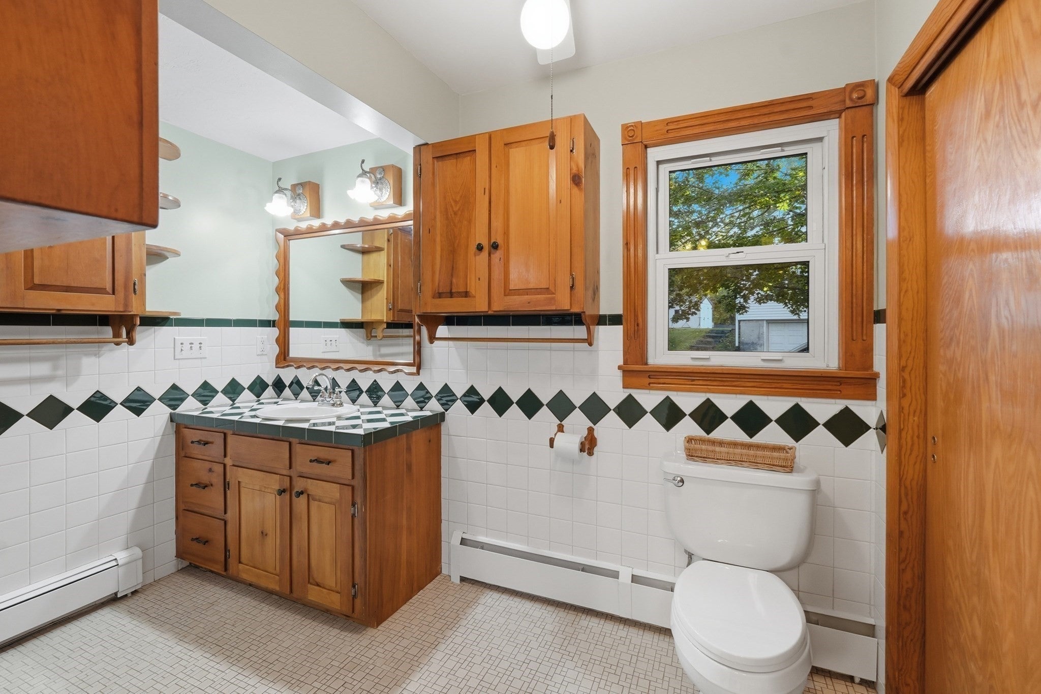 38 Plummer Park, Northbridge, MA Photo #17
