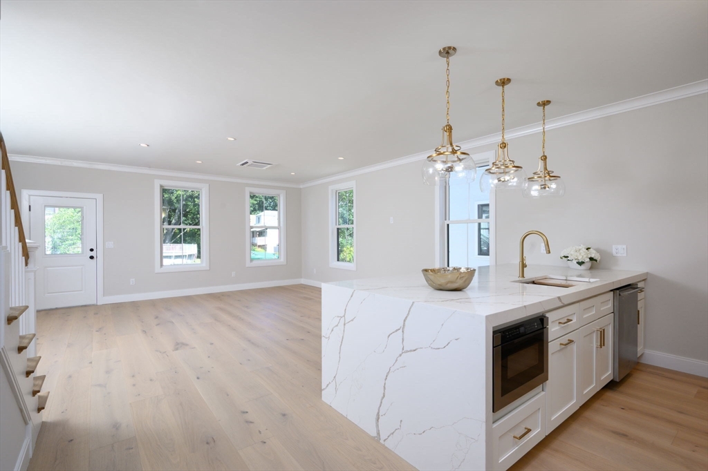 45 Chickatawbut St 2