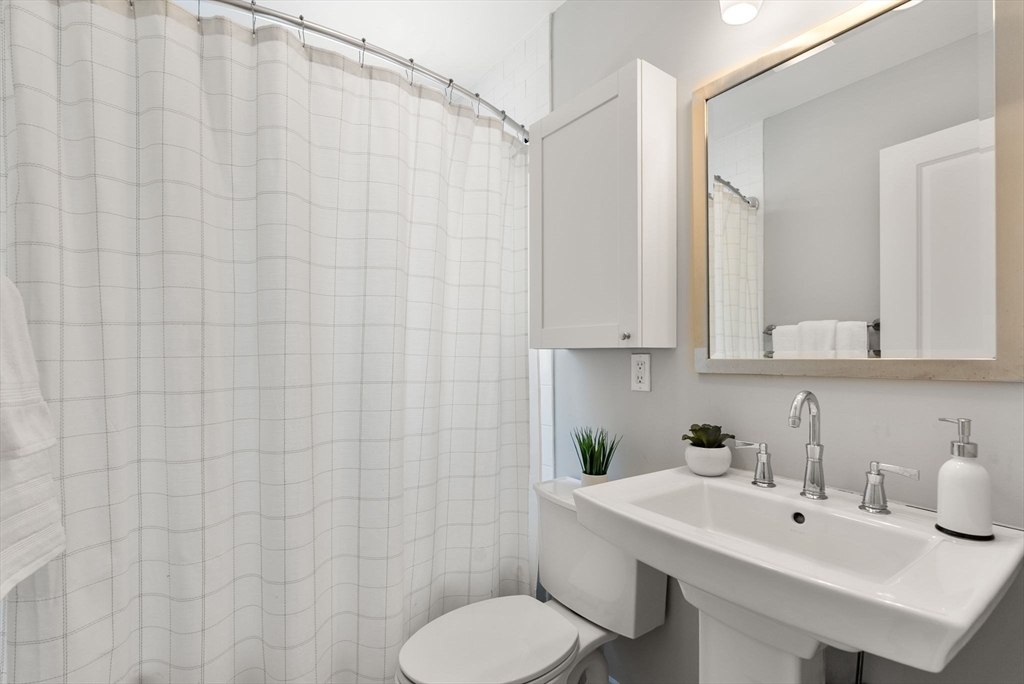 34 Catherine St #6, Boston, MA Photo #11