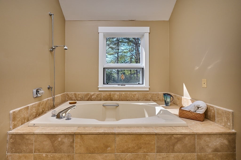 494 Station Rd, Amherst, MA, 494 Station Rd, Amherst, MA Photo #20