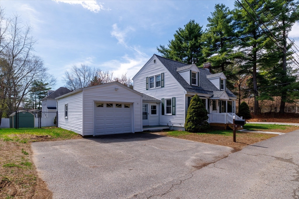 12 Brook St