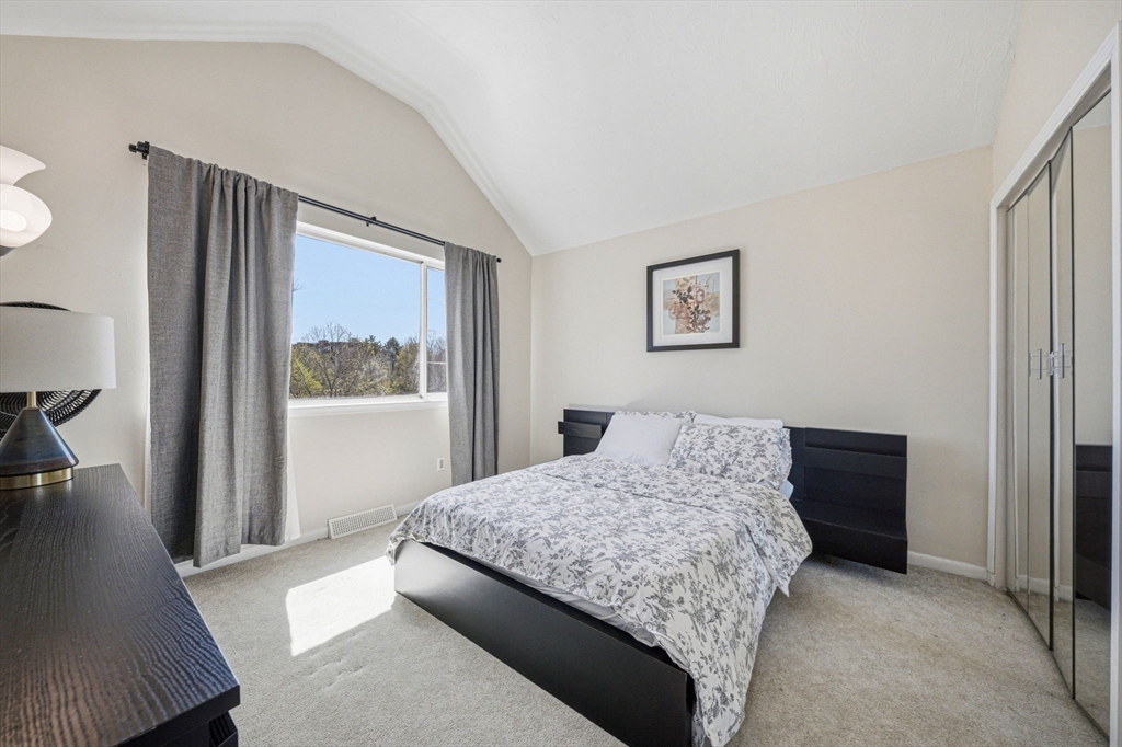 175 Tall Oaks Dr #F, Weymouth, MA Photo #20