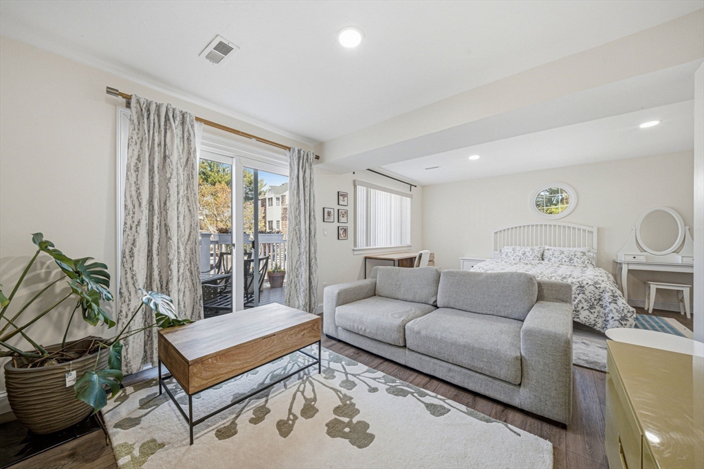 175 Tall Oaks Dr #F, Weymouth, MA Photo #24