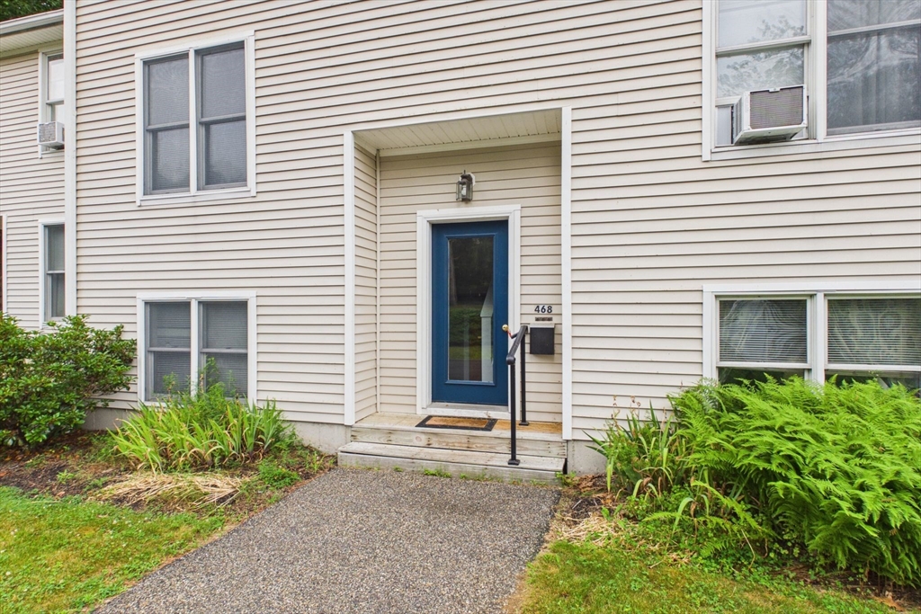 8 Meadowbrook Ct 8