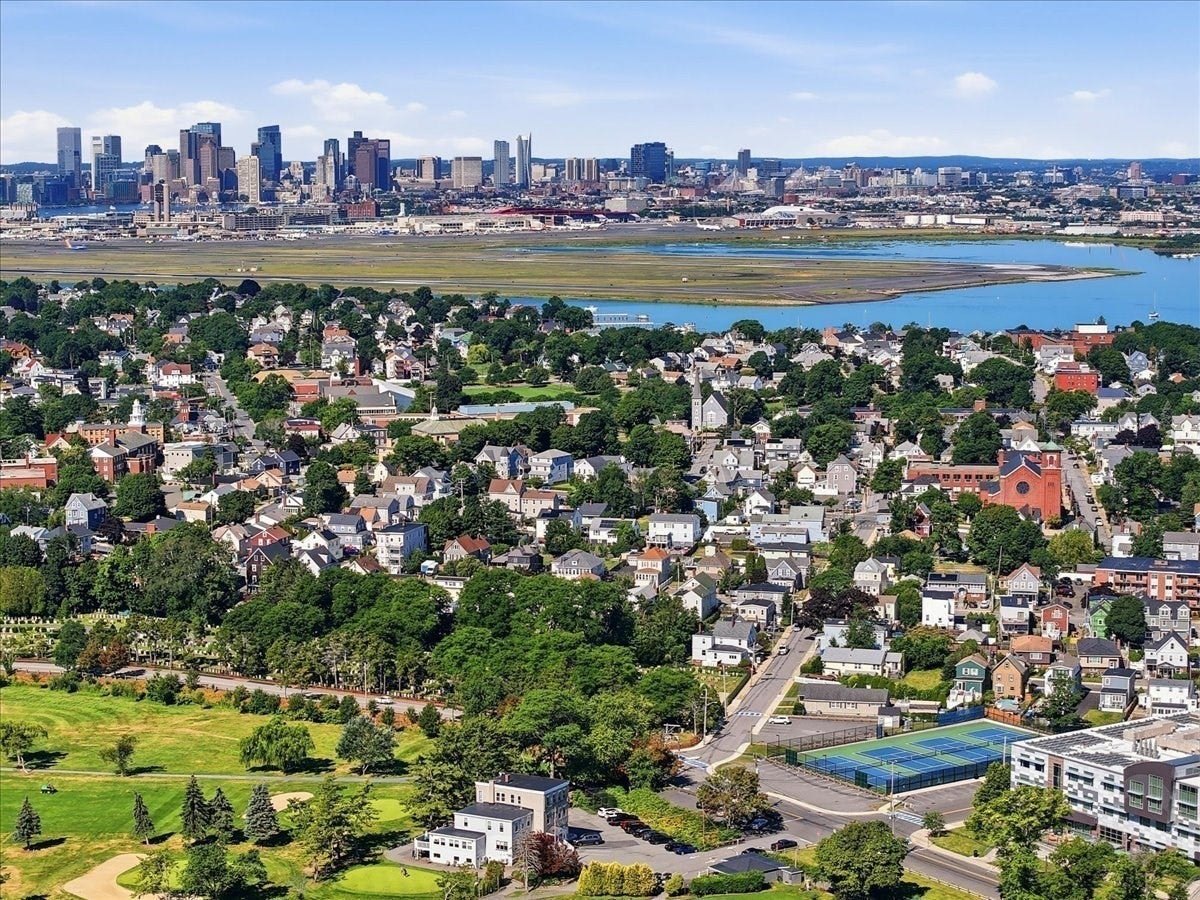 189 Shirley ST #2, Winthrop, MA Photo #25