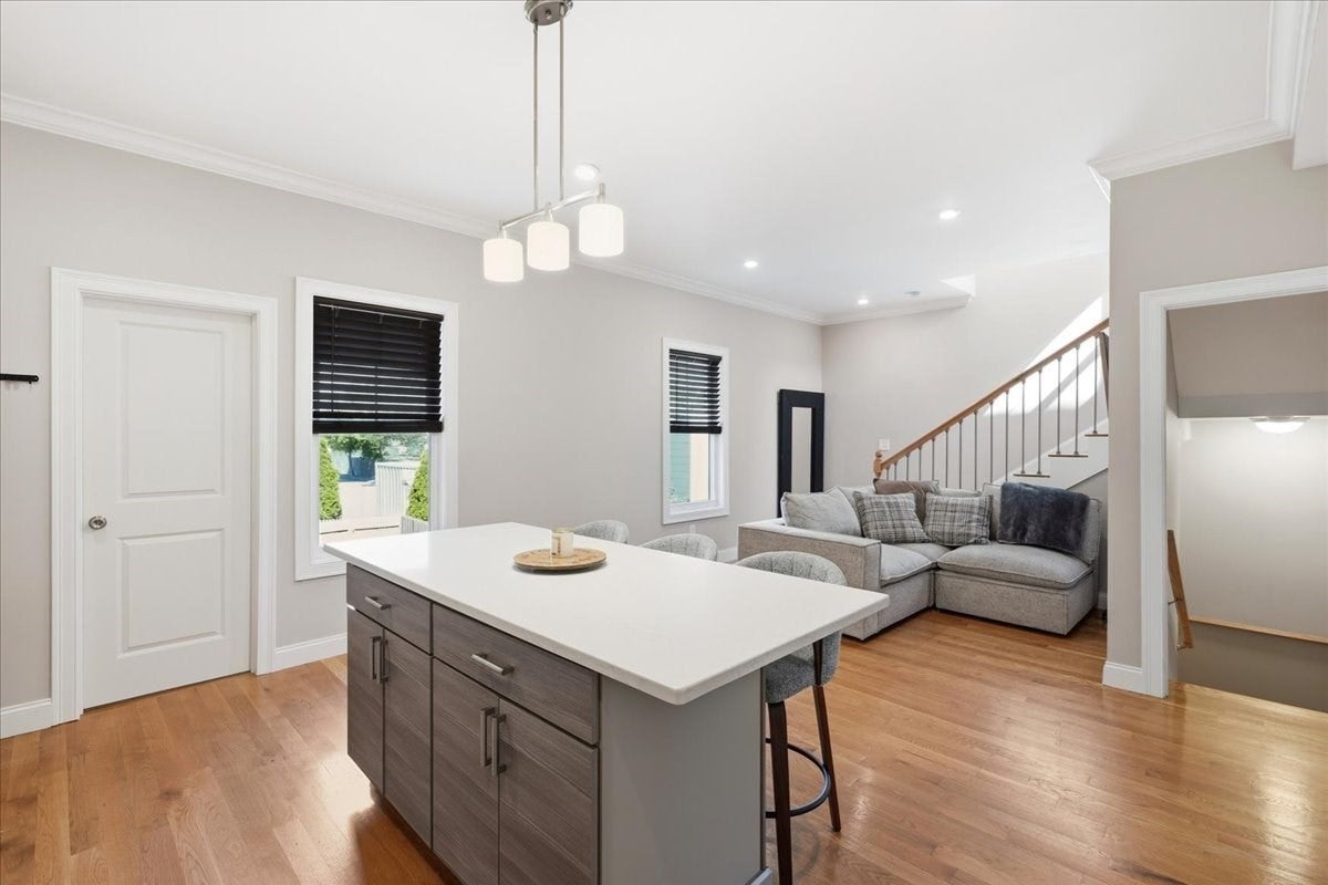 189 Shirley ST #2, Winthrop, MA Photo #8
