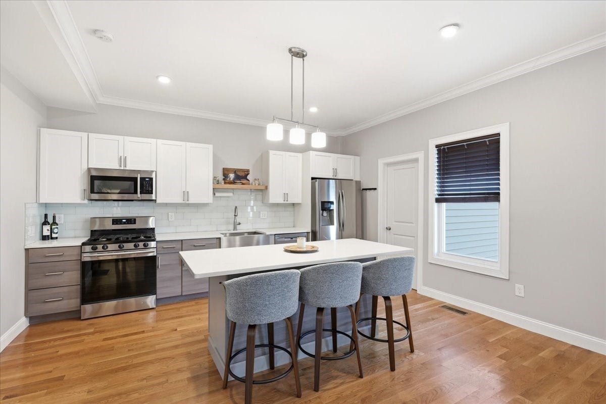 189 Shirley ST #2, Winthrop, MA Photo #5