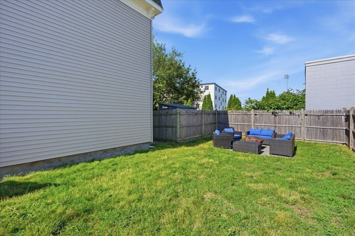 189 Shirley ST #2, Winthrop, MA Photo #18