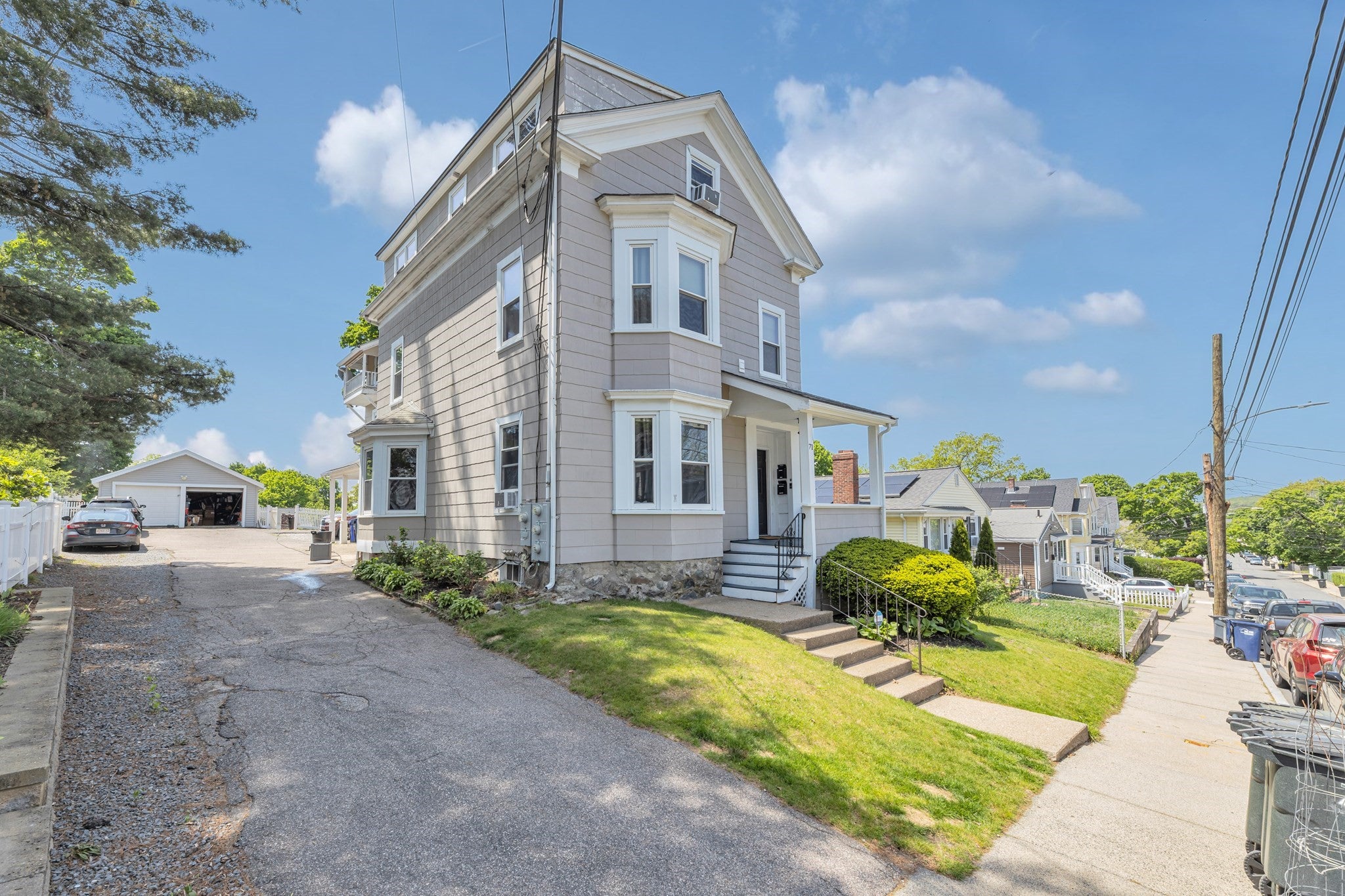 71 Neponset Ave