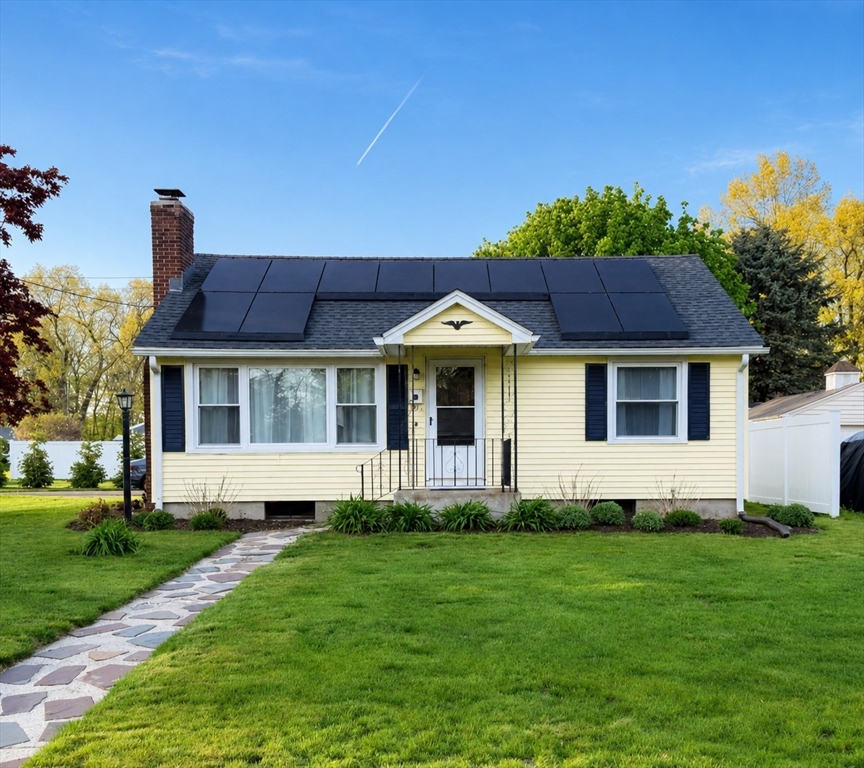 4 Jean Dr, Springfield, MA Photo #1