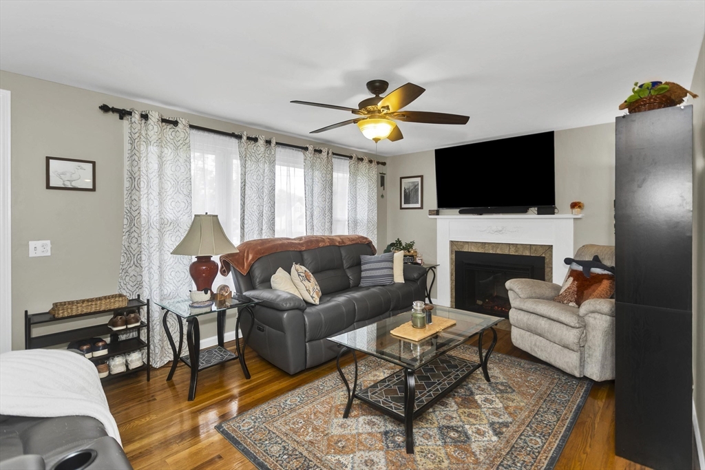 4 Jean Dr, Springfield, MA Photo #28