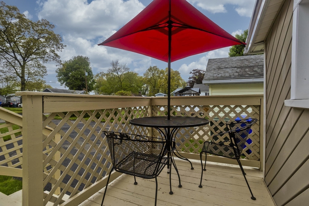 4 Jean Dr, Springfield, MA Photo #13