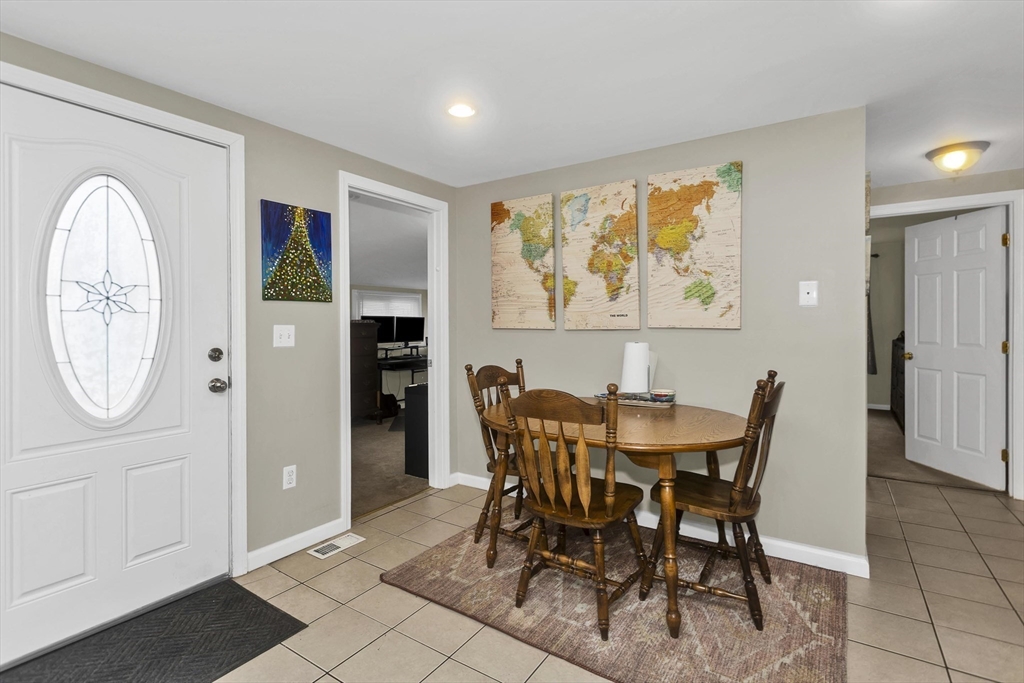 4 Jean Dr, Springfield, MA Photo #22