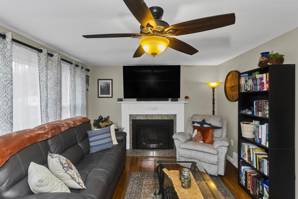 4 Jean Dr, Springfield, MA Photo #31