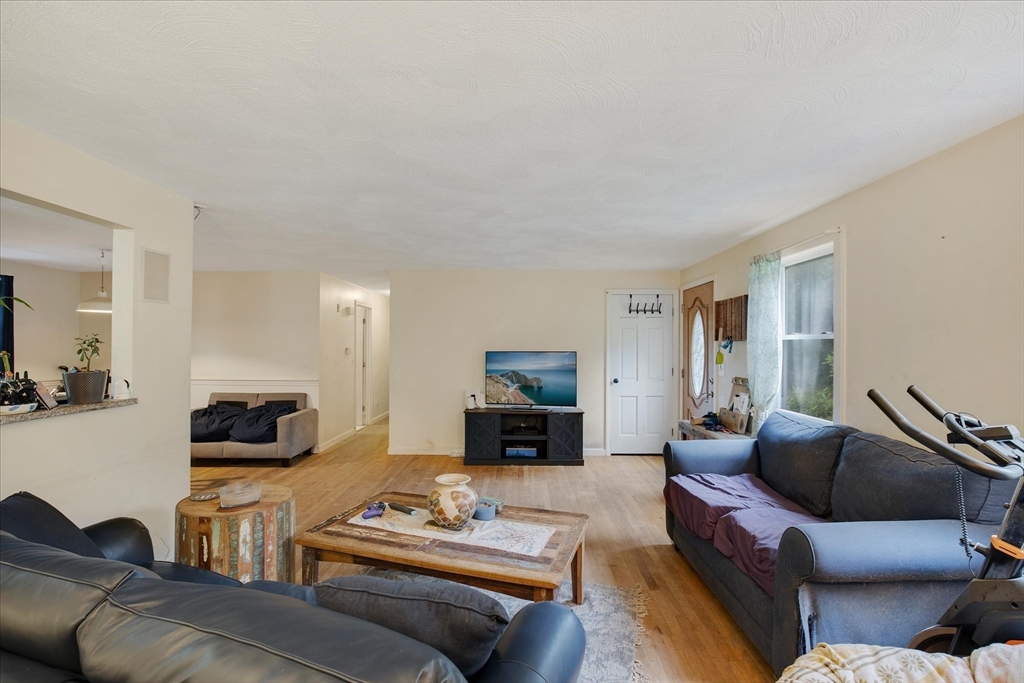 75 Mulford Street