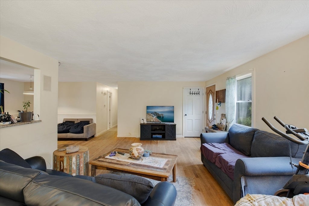 75 Mulford Street