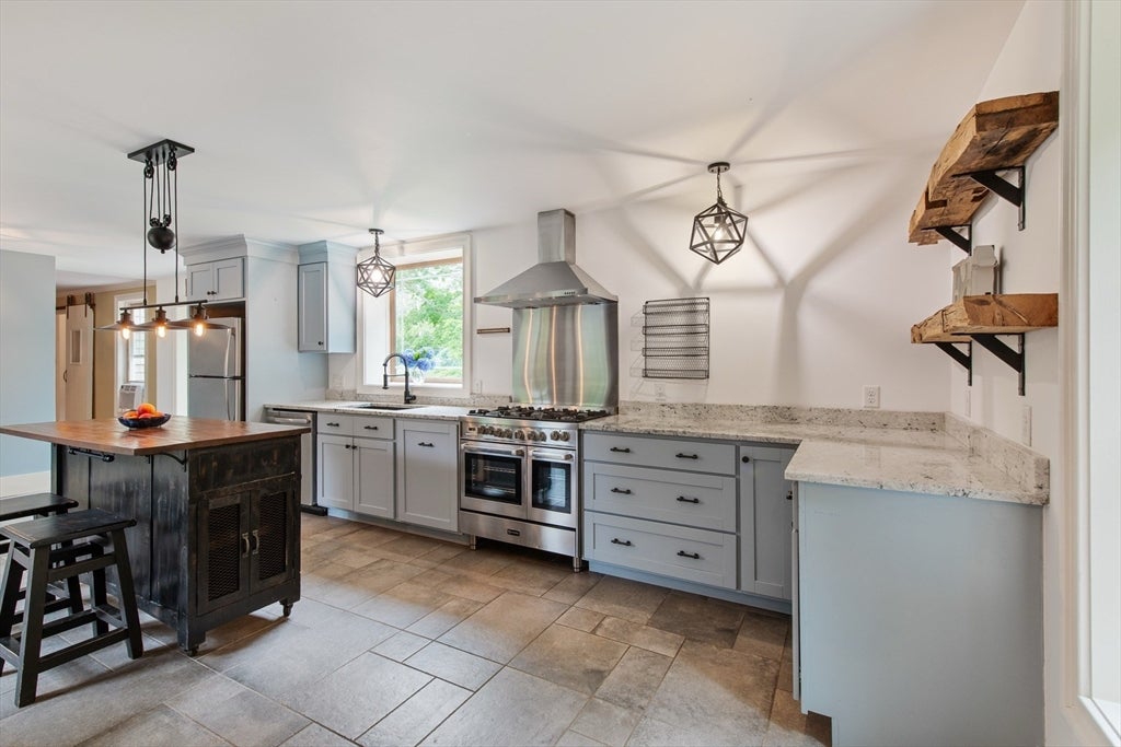 1276 County Rd, Bourne, MA, 1276 County Rd, Bourne, MA Photo #10