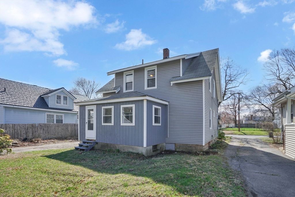 Photo of 157 Penrose St, Springfield, MA 01109 (MLS # 73503568)