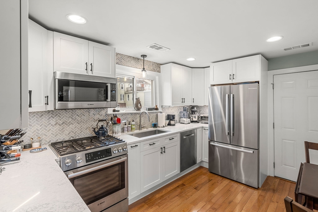 172 Dorchester St 3