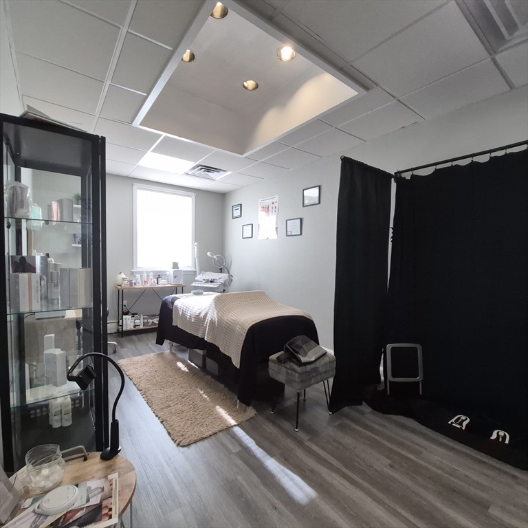 52-54 Brigham St 6