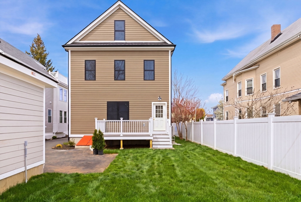 57 Myrtle St, Medford, MA Photo #39