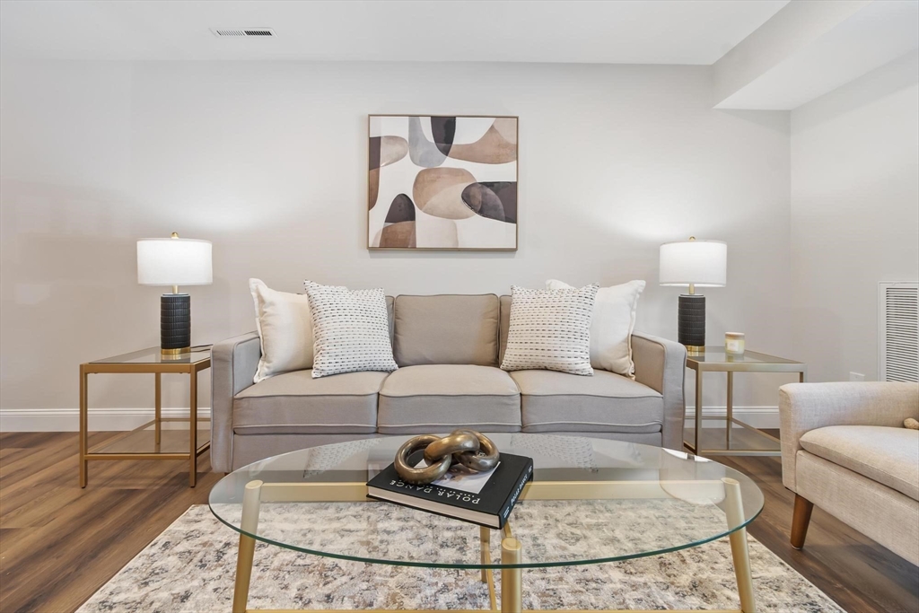 5 Bridgeview Circle 12