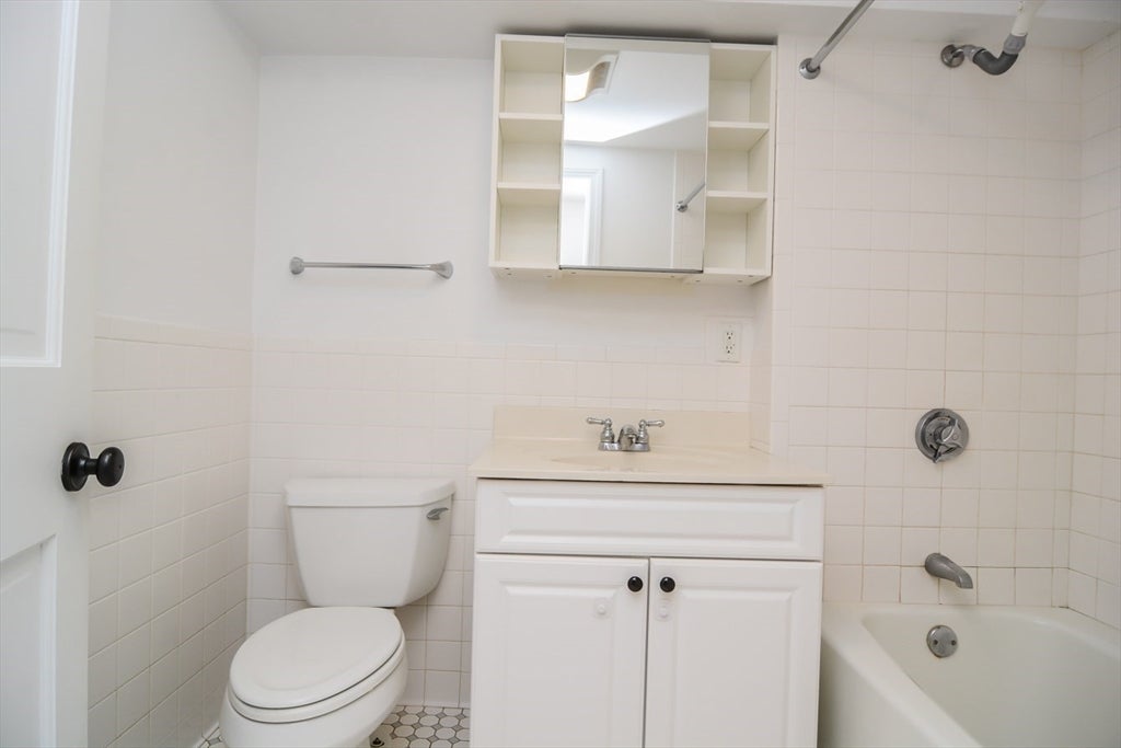 240 Franklin St #B2, Cambridge, MA, 240 Franklin St #B2, Cambridge, MA Photo #9